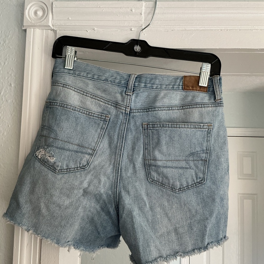 American Eagle Outfitters Light Blue Distressed Jean Shorts - Picture 3 of 4